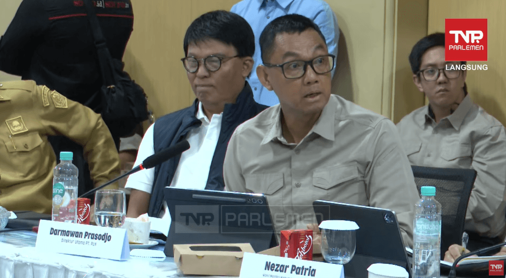 
						 PLN: Listrik 15 Kabupaten di Aceh Pulih, Akses Terisolasi Jadi Tantangan 
					