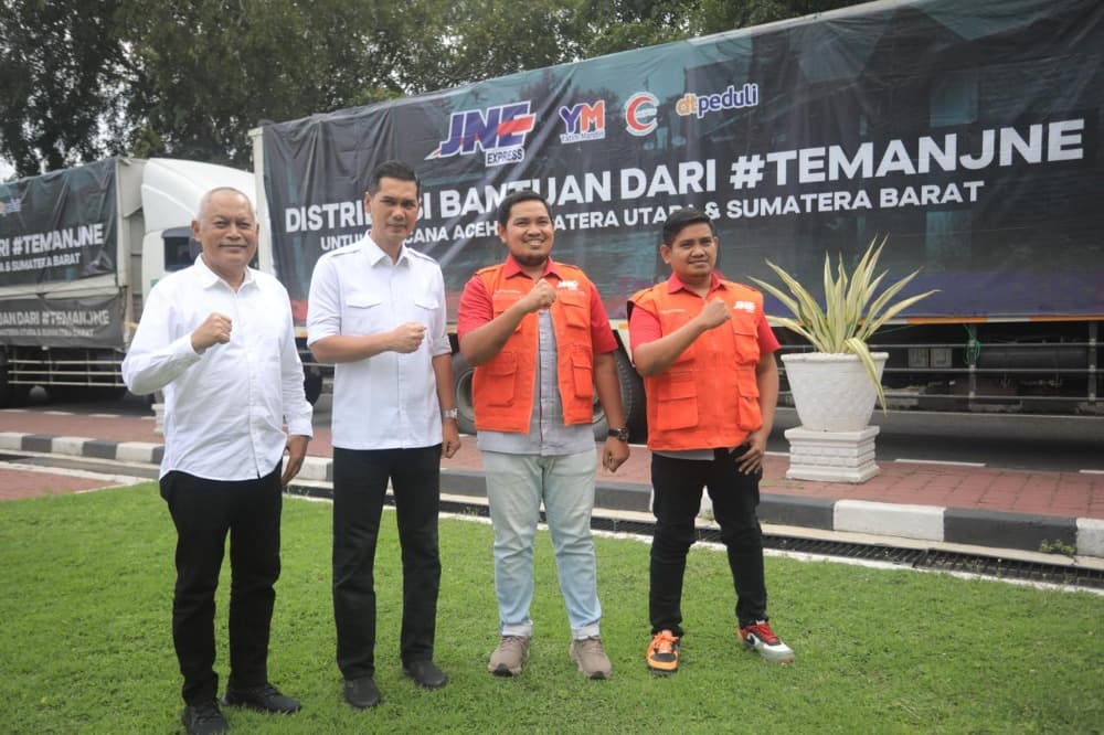 
						 JNE Salurkan 500 Ton Lebih Bantuan Logistik untuk Korban Bencana di Aceh 
					