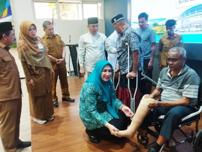 
						 36 Mustahik Terima Bantuan Kaki Palsu dari Baitul Mal Aceh, Total Bantuan Capai Rp600 juta 
					