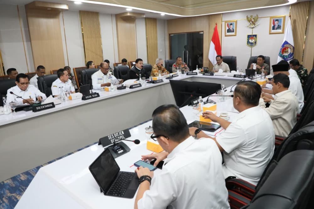 
						 Wagub Aceh Ikuti Rakor Nasional Percepatan Rehabilitasi Pascabencana 
					