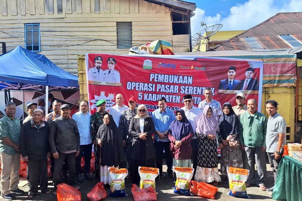 
						 Instruksi Mualem, Pemerintah Aceh Gelar Operasi Pasar Tanggap Inflasi di Lima Kabupaten/KotaInstruksi Mualem, Pemerintah Aceh Gelar Operasi Pasar Tanggap Inflasi di Lima Kabupaten/Kota 
					