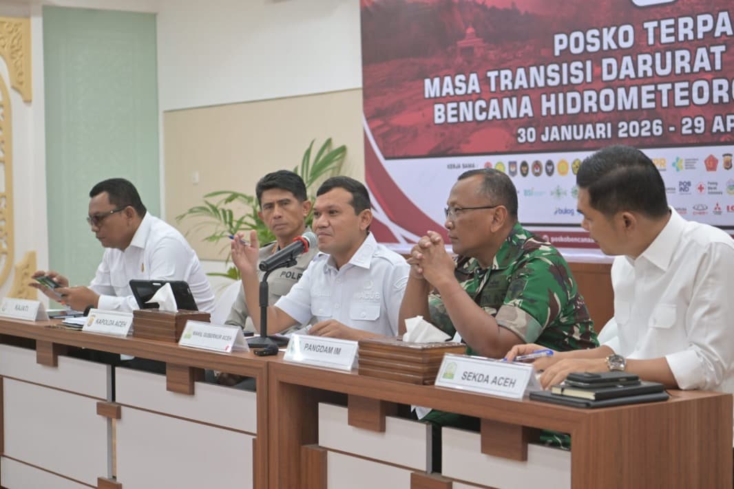 
						 Wagub Fadhlullah: TPID harus Perkuat Sinergi Jaga Stabilitas Harga 
					