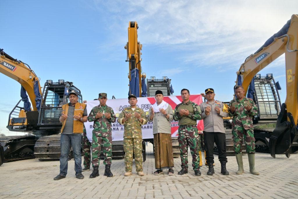 Prabowo Bantu Tiga Alat Berat untuk Pidie Jaya, Sasaran Percepatan Penanganan Pascabencana
