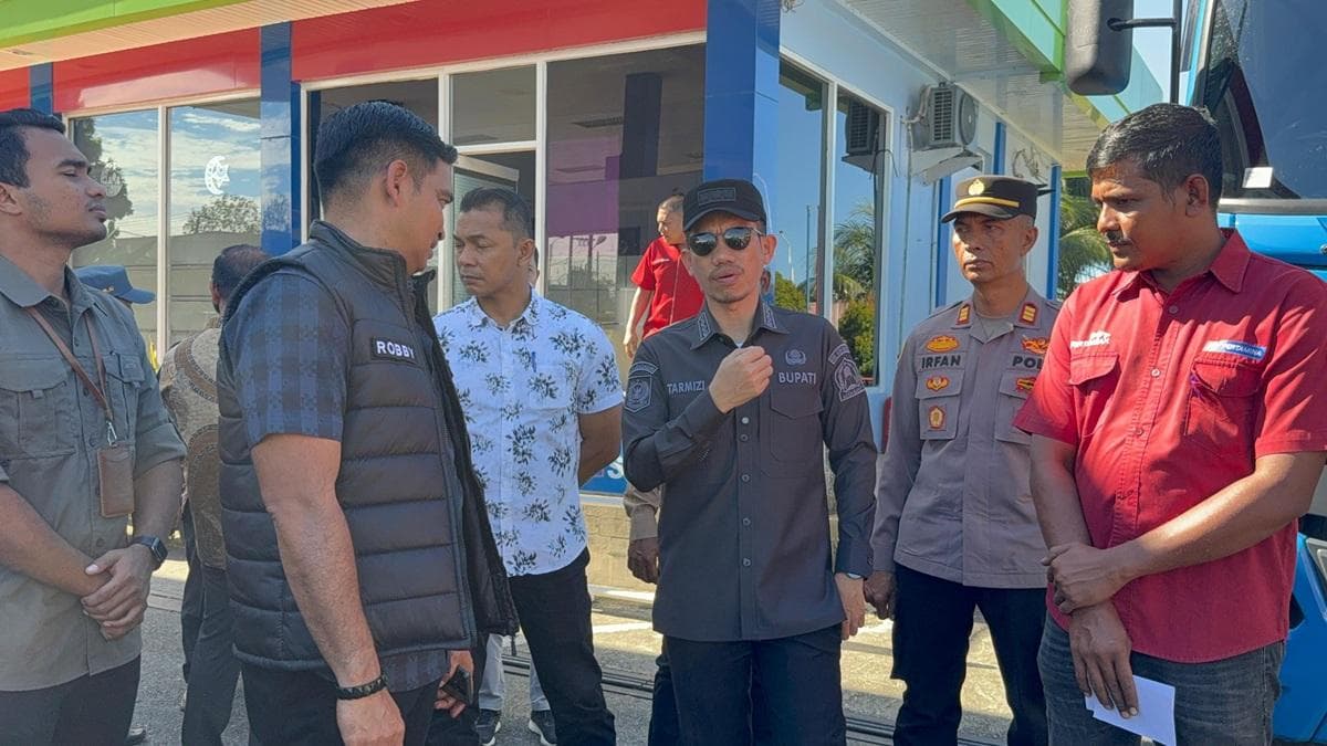 Cegah Penyimpangan, Bupati Aceh Barat Pantau Langsung Distribusi BBM danamp; LPG