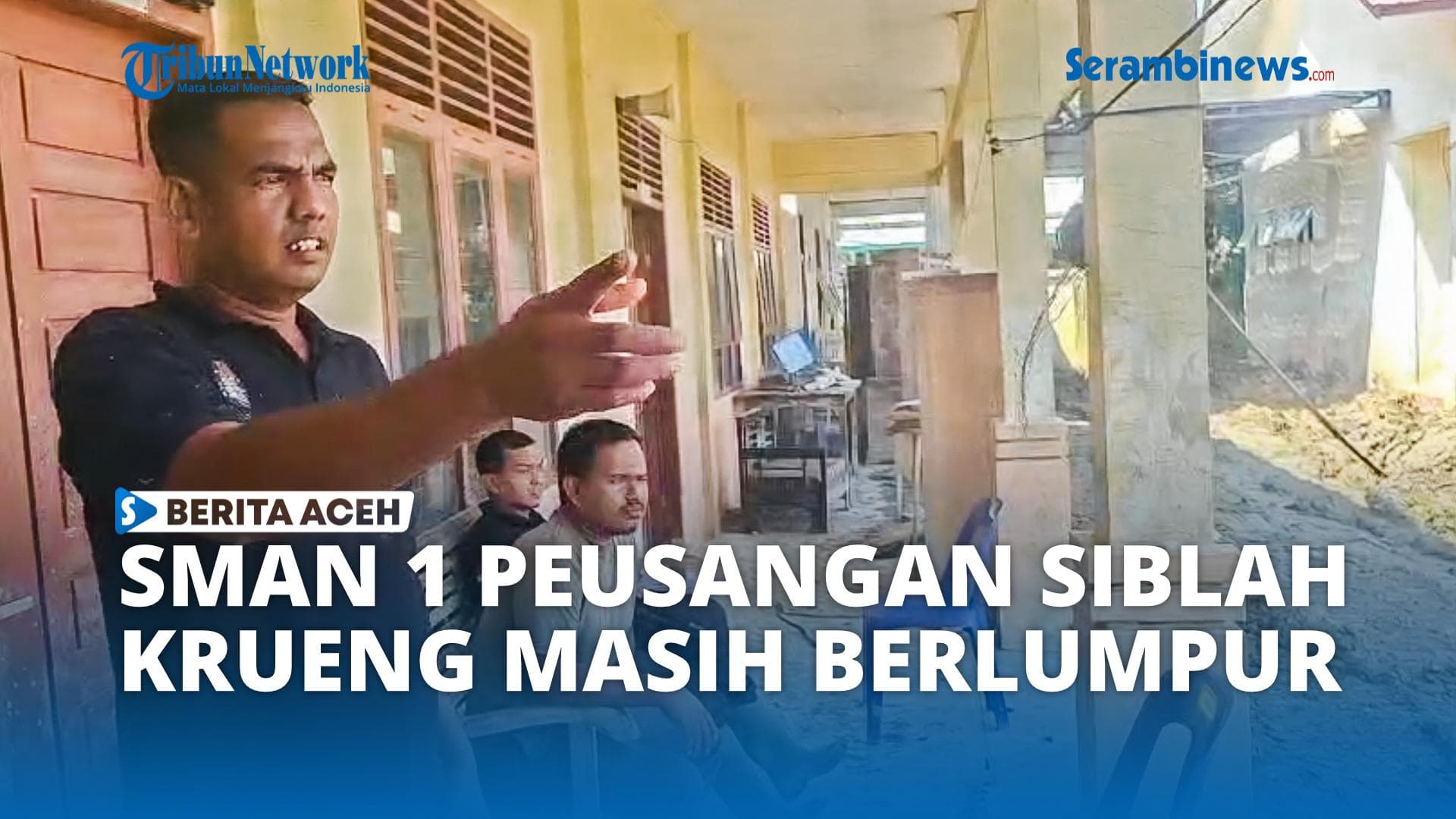 Lumpur Masih Menutupi SMAN 1 Peusangan Siblah Krueng, Pembersihan Berlanjut