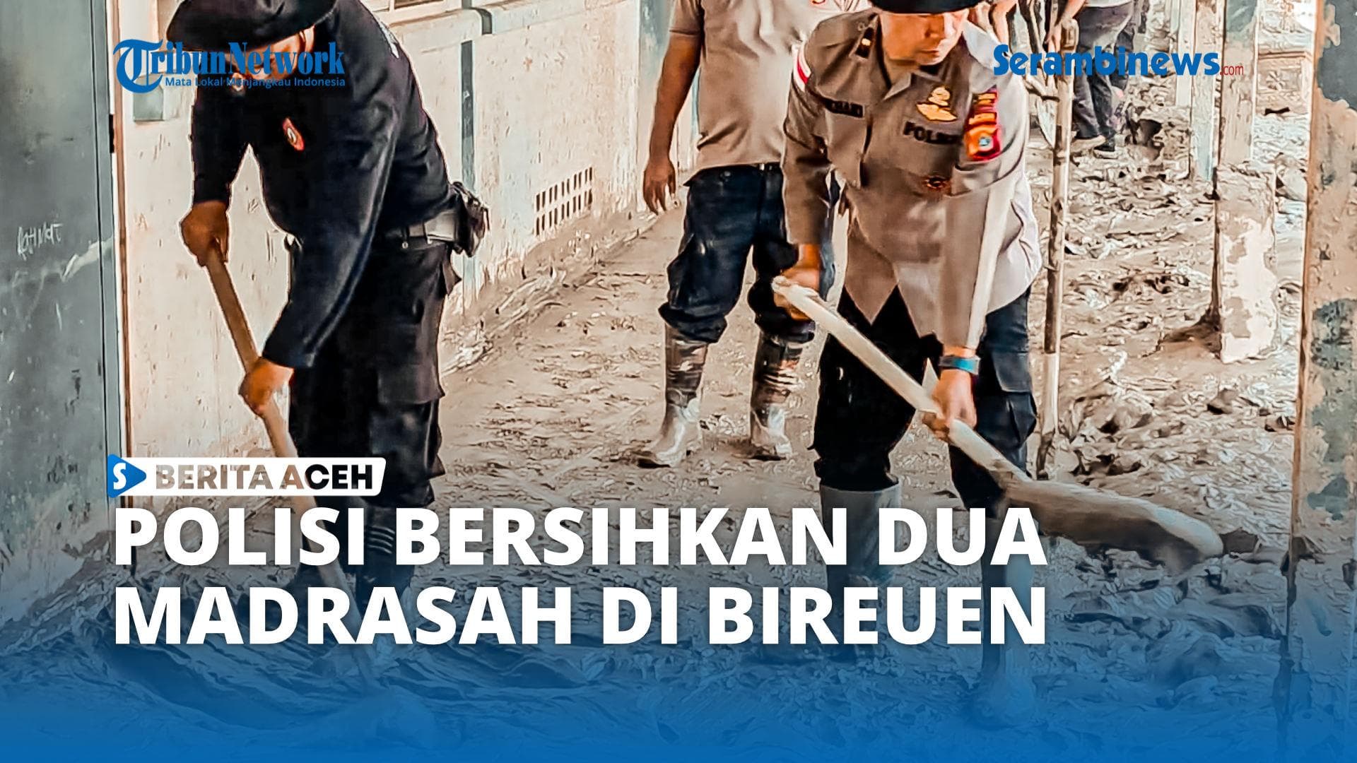 Polres Bireuen Bersihkan Dua Madrasah Terdampak Banjir untuk Pemulihan Pendidikan