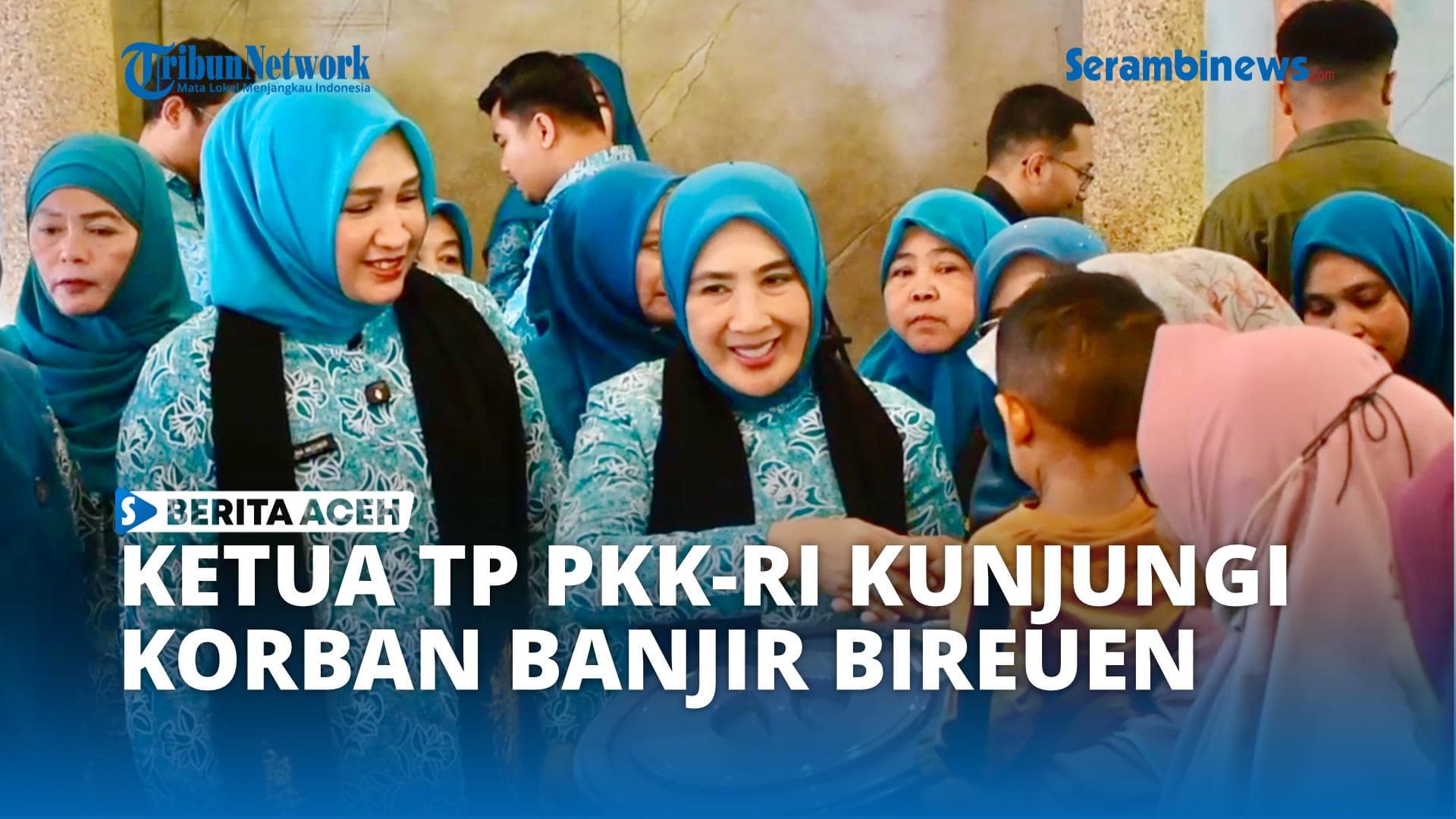 Ketua TP PKK RI Bantu Korban Banjir di Bireuen, Serahkan 648 Paket