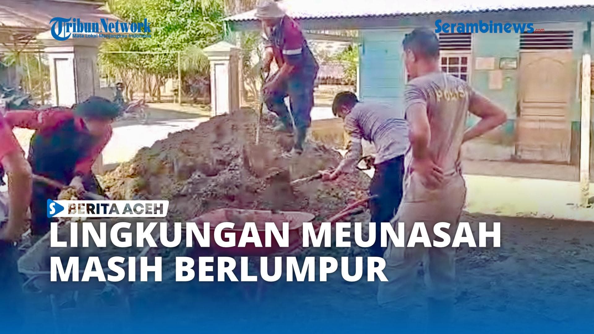 Lingkungan Meunasah Bireuen Masih Berlumpur Dua Bulan Pascabanjir