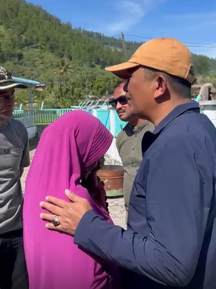 Bupati Suhaidi Hadir di Tengah Tangis Korban Bencana Gayo Lues