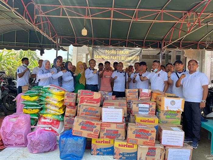 Kanwil Ditjenpas Aceh Salurkan Bantuan untuk Korban Banjir di Pidie Jaya