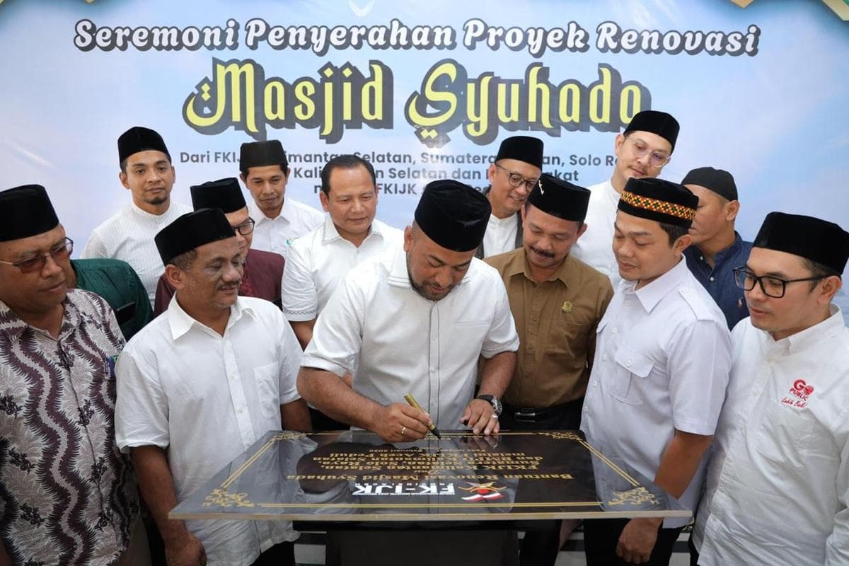 FKIJK Aceh Renovasi Masjid Syuhada Kuala Simpang untuk Kenyamanan Ibadah