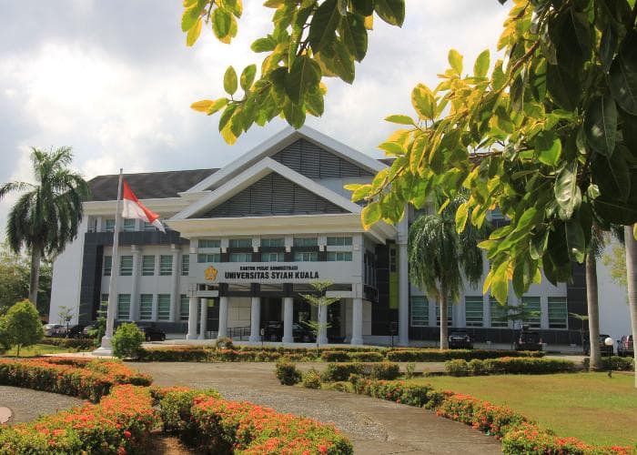 938 Mahasiswa USK Turun ke 9 Kabupaten, Bantu Pulihkan Trauma Korban Siklon Senyar