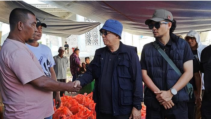 BKM Keuchik Leumiek danamp; Museum HKL Salurkan Bantuan Korban Banjir di Pidie Jaya