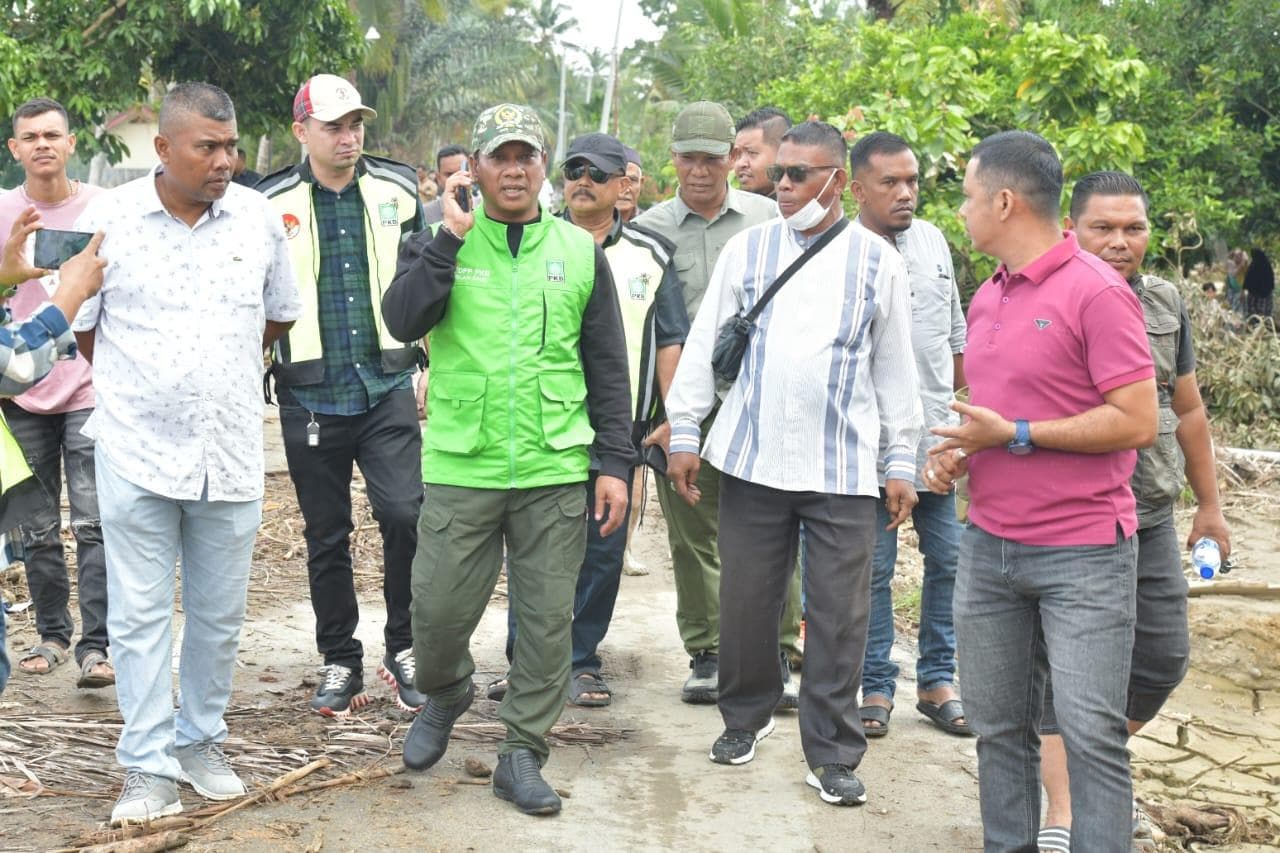 HRD dan Kementerian PU Perbaiki Tanggul dan Jalan Putus di Bireuen