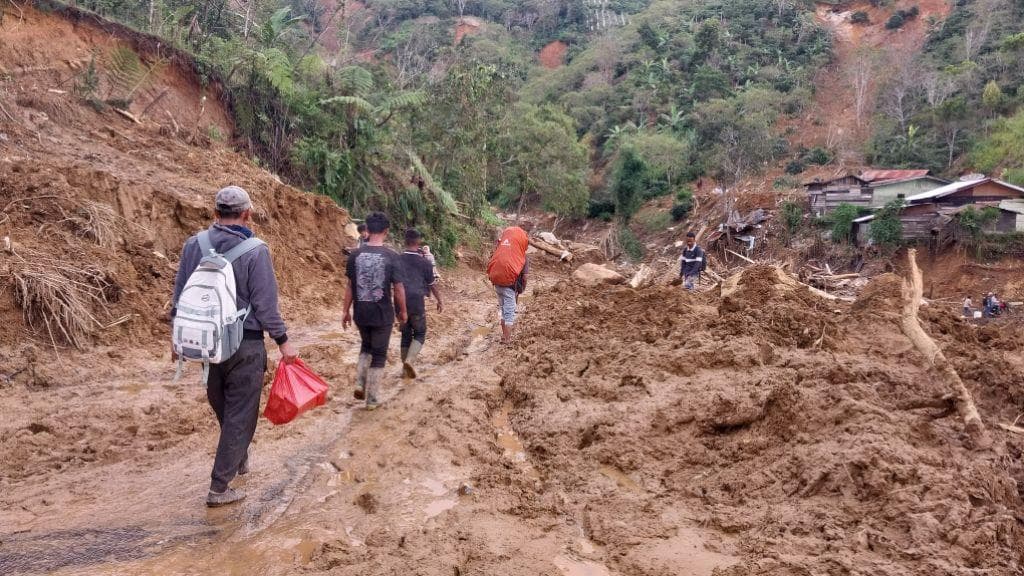 Aceh Masih Terisolasi, Jubir Pemprov Sebut Prabowo Terima Laporan Bencana Tak Sesuai Fakta
