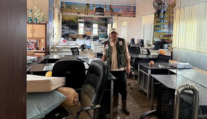 55 SMA Aceh Utara Belajar di Lantai, 12 Sekolah Pakai Tenda Pasca Banjir