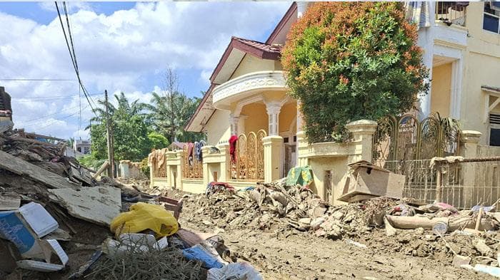 Pembersihan Lumpur Banjir di Aceh Tamiang Dinilai Diskriminatif