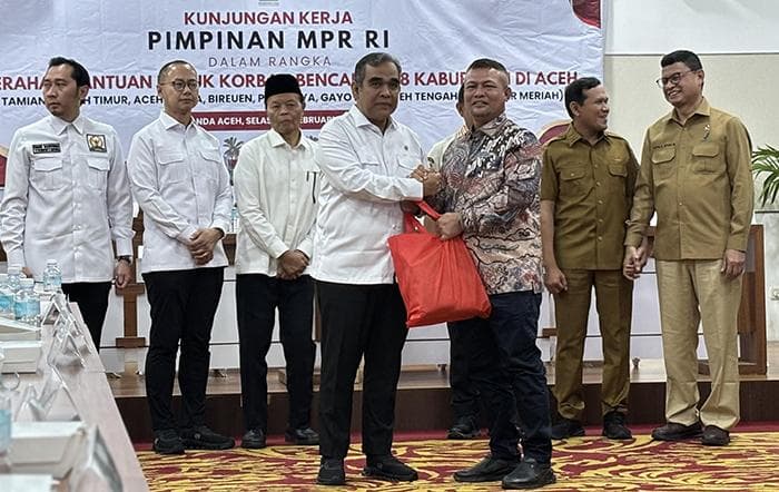 MPR RI Salurkan 30 Ribu Paket Sembako dan Ibadah ke Aceh Pasca Bencana