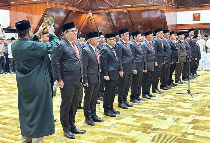 Gubernur Mualem Instruksikan 25 Pejabat Baru Aceh Langsung Gas Kerja