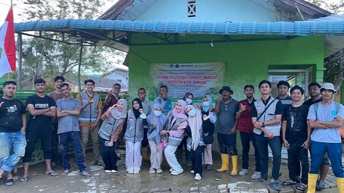 Tim PKM Tanggap Darurat Bencana Abulyatama Pulihkan Layanan Puskesmas Rantau