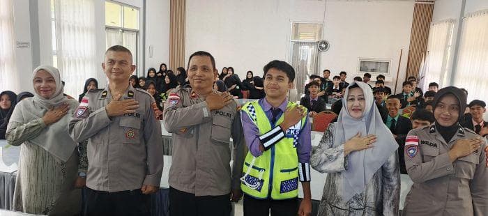 Polda Aceh Latih PKS dan Perkenalkan e-Learning Gratis di SMKN 1 Banda Aceh