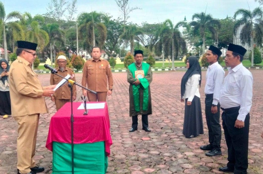 500 Tuha Peut Gampong Nagan Raya Dilantik, Bupati TRK Minta Sinergi dengan Keuchik