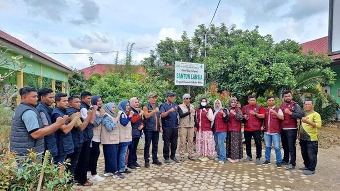 Tim Medis Pidie Layani Korban Banjir Aceh Tamiang dengan Posko Kesehatan