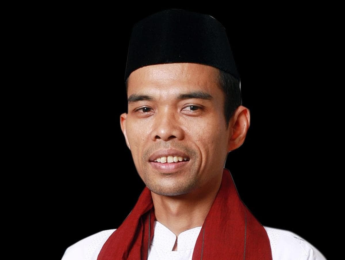 UAS Kembali Saweu Aceh, Isi Tabligh Akbar 21 Tahun Tsunami danamp; Salur 1 Ton Rendang untuk Korban Banjir