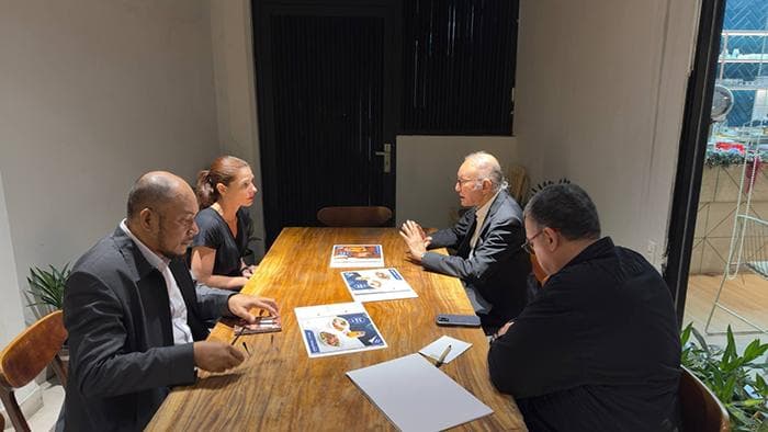 Bertemu dengan Konsul Amerika Serikat, Wali Nanggroe Bahas Penanganan Pascabencana Aceh