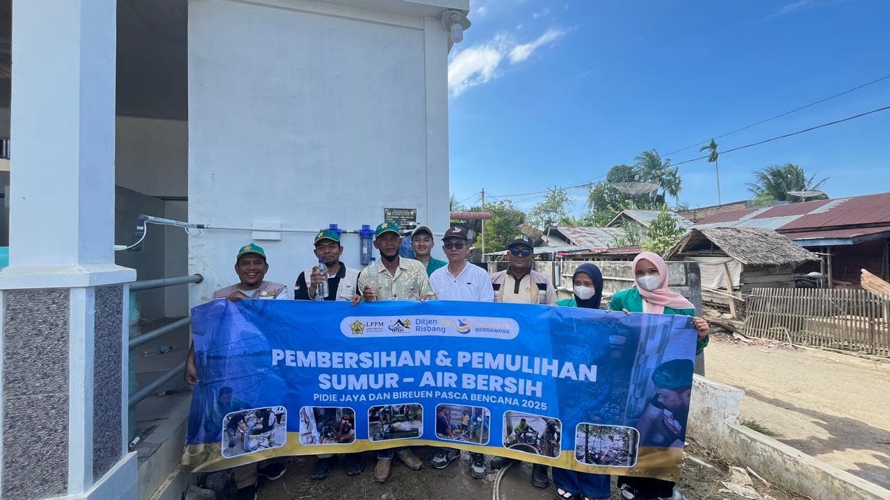 Tim Pengabdian USK Salurkan Alat Penyaringan Air Bersih ke Kawasan Bencana