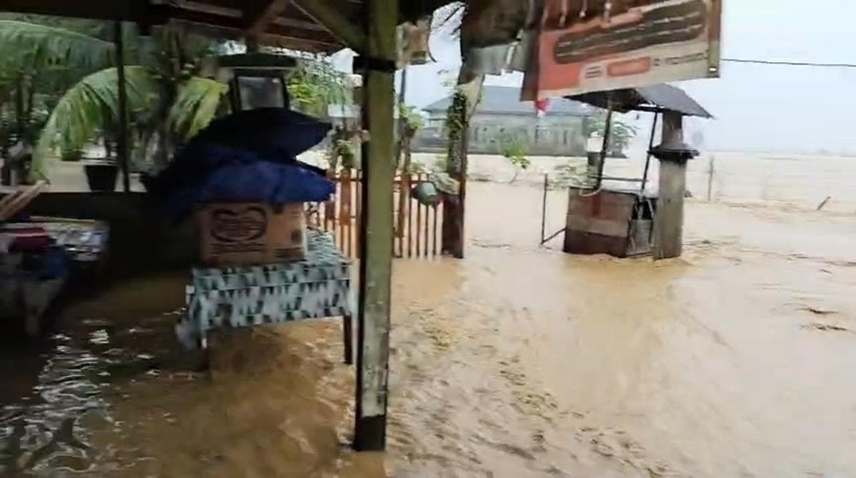 Air Sungai Meluap, Banjir Kembali Kepung Pidie Jaya, Warga Panik Berlarian