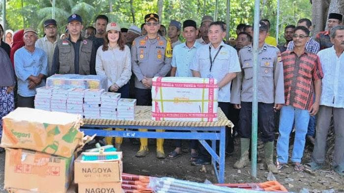 Tim KSP Salurkan Bantuan untuk Korban Banjir di Pidie, Warga Lamkawe dan Tiba Mesjid Terima Perlengkapan Ibadah hingga Mesin Pompa