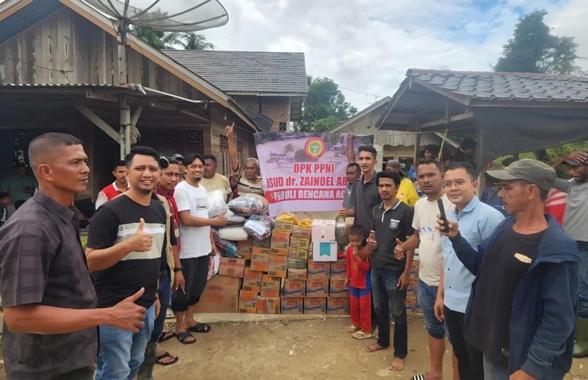 PPNI RSUDZA Banda Aceh Salur Bantuan untuk Korban Banjir Aceh Utara