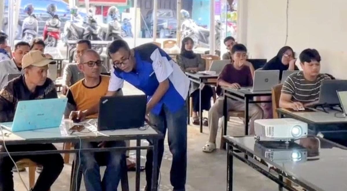 Pelatihan Desain Grafis untuk Pemuda Aceh Barat Daya Dorong Keterampilan Digital