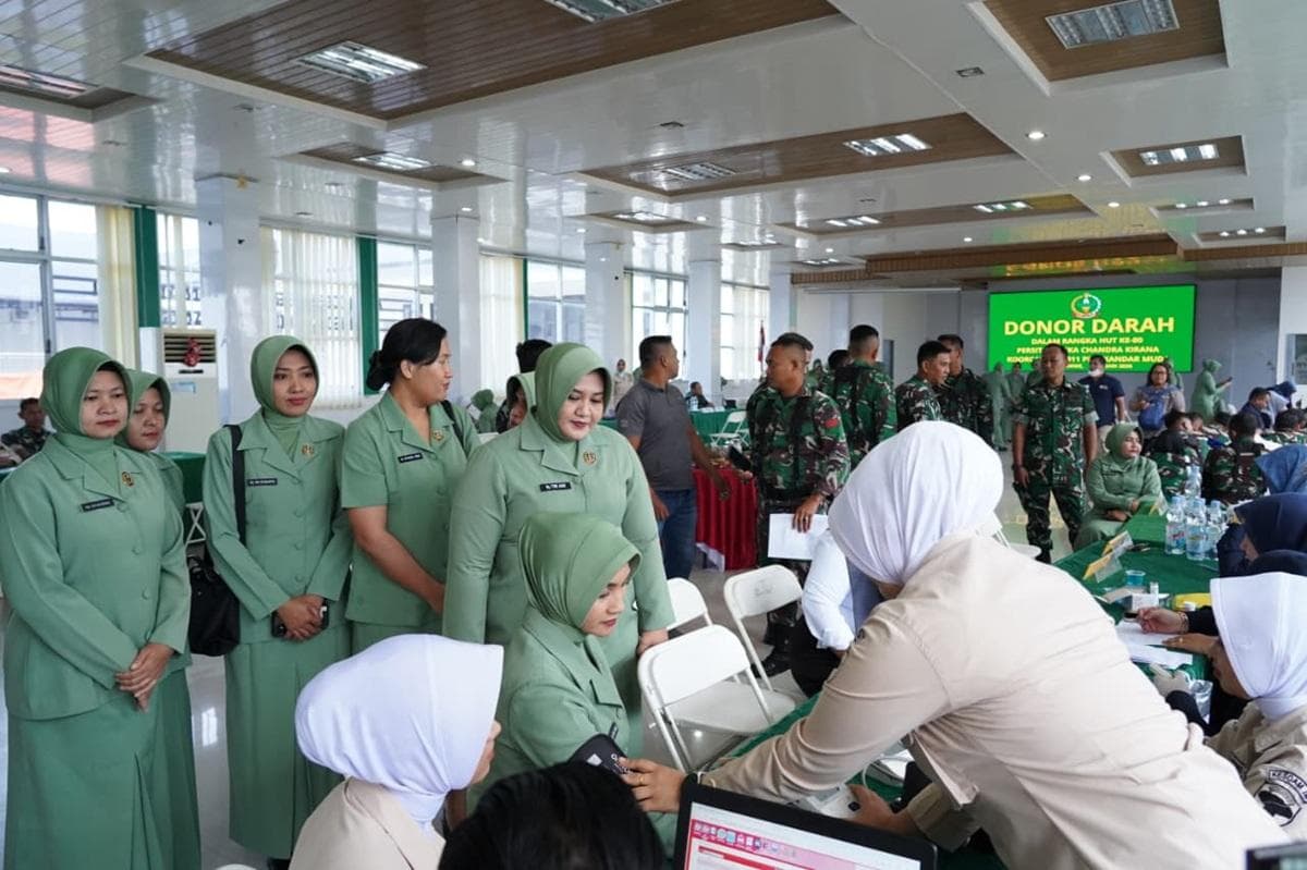 Persit KCK Koorcab Rem 011 Lhokseumawe Gelar Donor Darah dan Pemeriksaan Kesehatan dalam HUT ke-80
