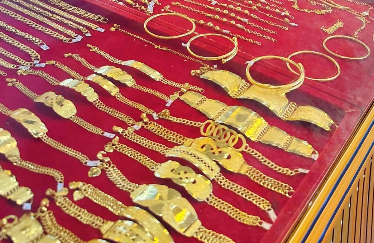 Harga Emas di Banda Aceh Turun Rp 60.000 per Mayam, Warga Cermati Investasi