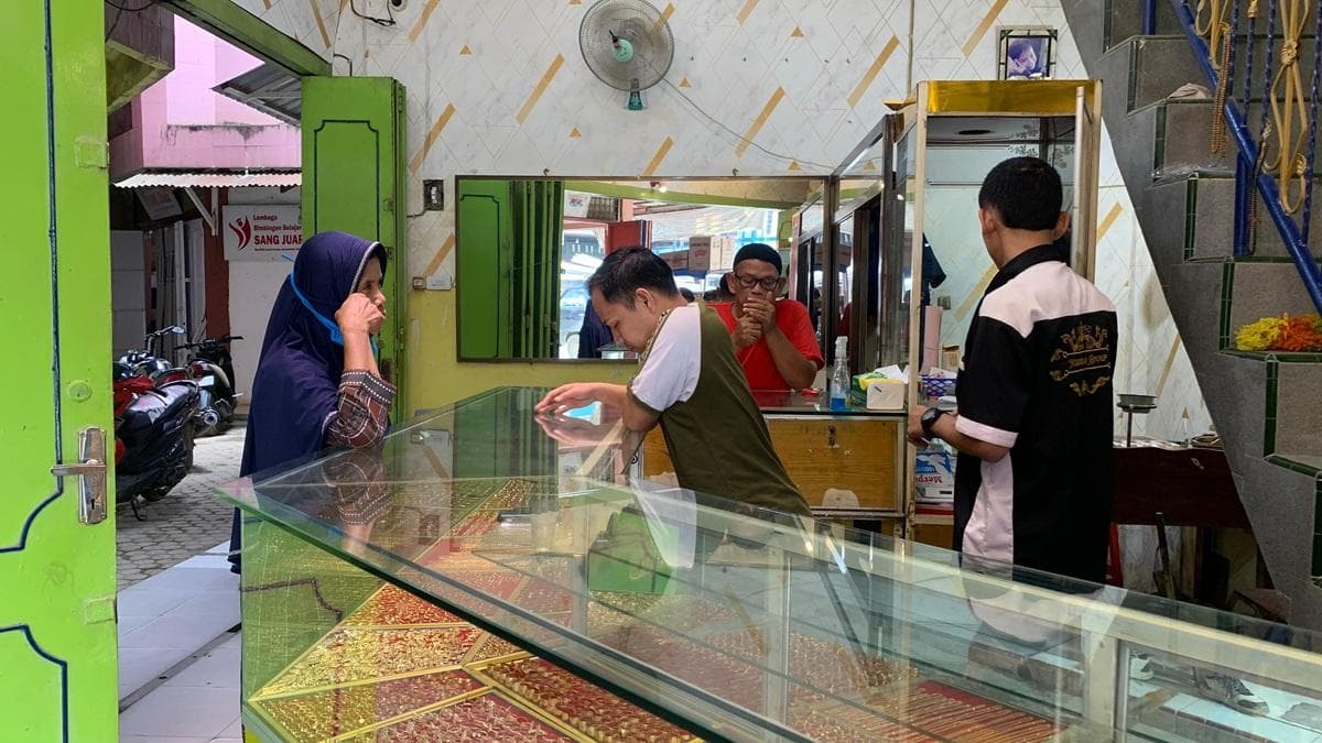 Warga Aceh Tamiang Jual Emas untuk Perbaikan Rumah Pascabanjir