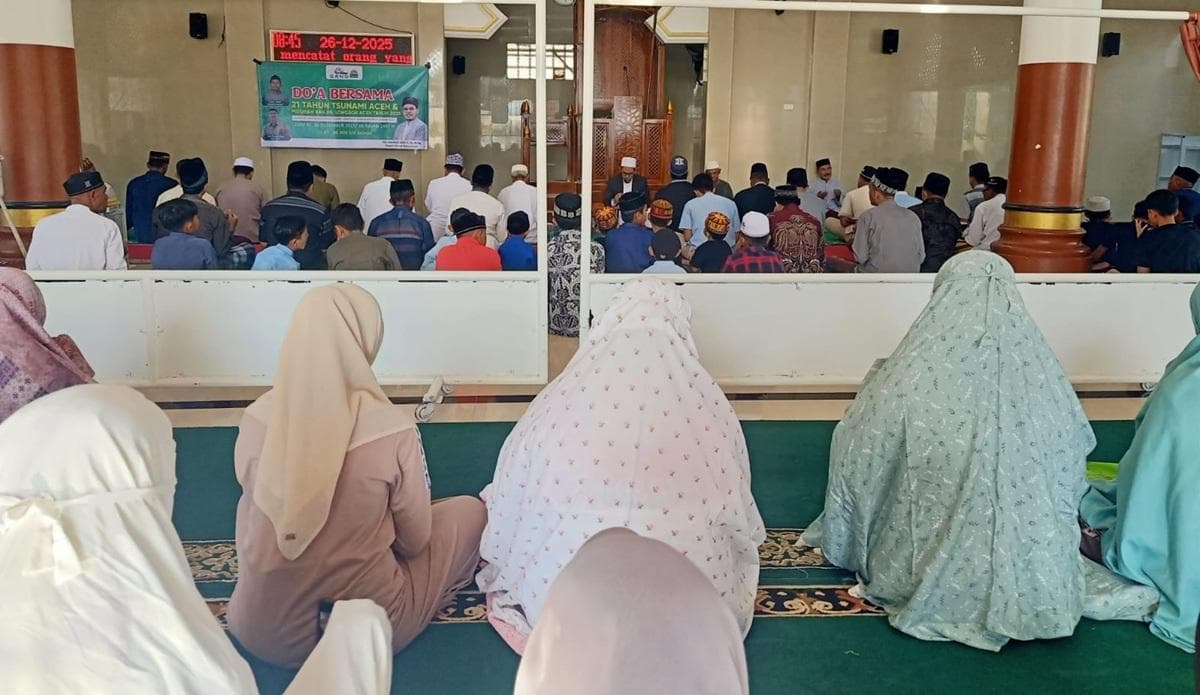 Peringati 21 Tahun Tsunami, Warga Gano Lamdingin Banda Aceh Doa Bersama