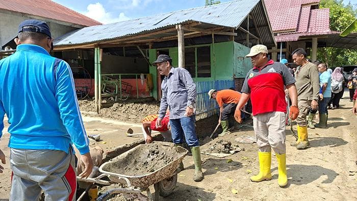 Bupati Pidie Pimpin Gotong Royong Massal Pascabanjir, 3.000 ASN Dikerahkan
