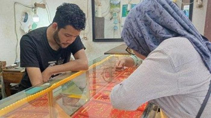 Harga Emas di Aceh Barat Daya Melonjak, Warga Blangpidie Buru Peluang Investasi