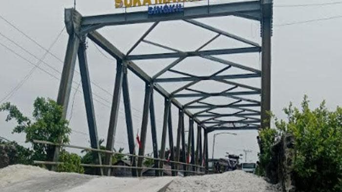 Jembatan Suka Makmur Aceh Singkil Rusak Pasca Banjir, Warga Kecewa dengan Progres Perbaikan
