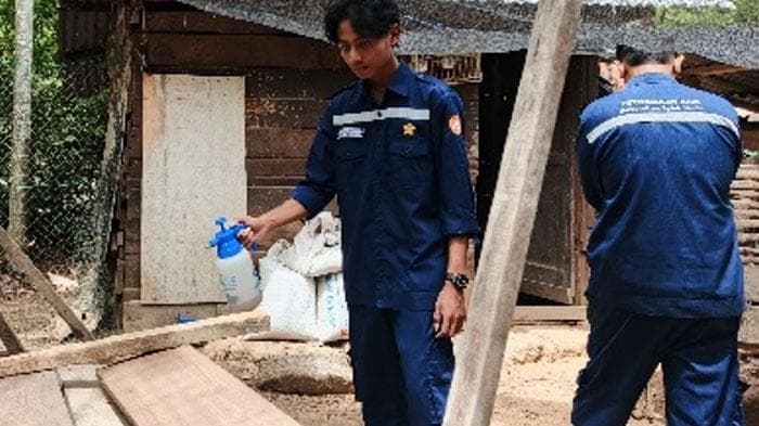 Eco Enzyme Jadi Solusi Atasi Bau Kandang Itik di Aceh Besar