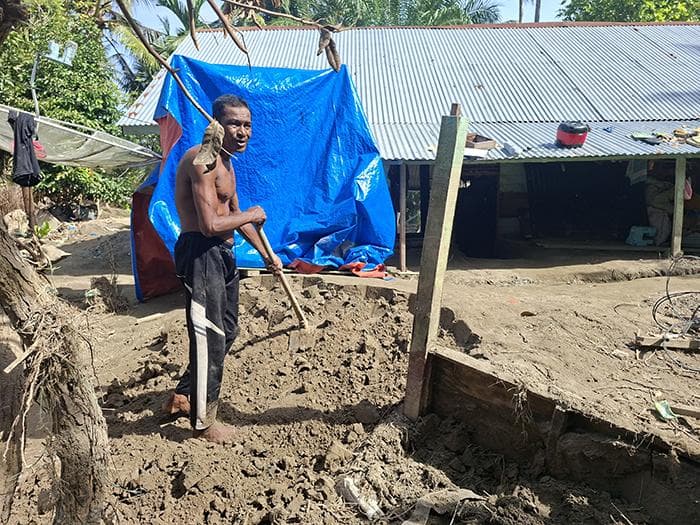 Warga Ujong Blang Bireuen Pasrah Rumah Tertimbun Lumpur Pascabanjir