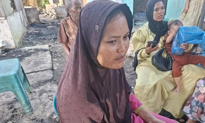 Kebakaran di Bireuen, Dua Keluarga Kehilangan Segalanya Hanya Tersisa Baju di Badan