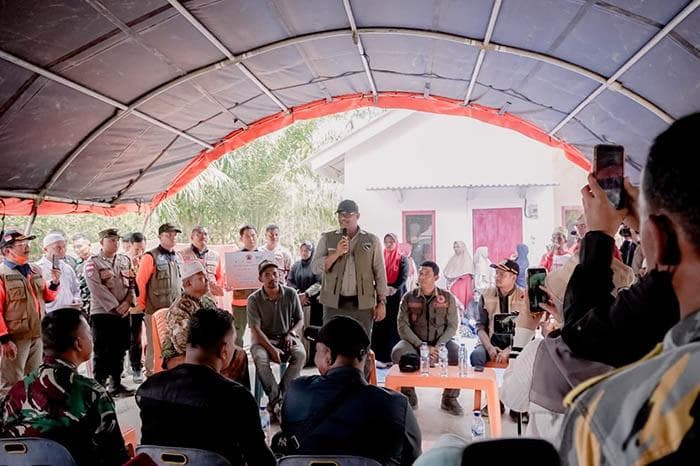 Murid SD Blang Seunong Aceh Timur Belajar di Tenda, Kepala BNPB Pastikan Percepatan Rekonstruksi