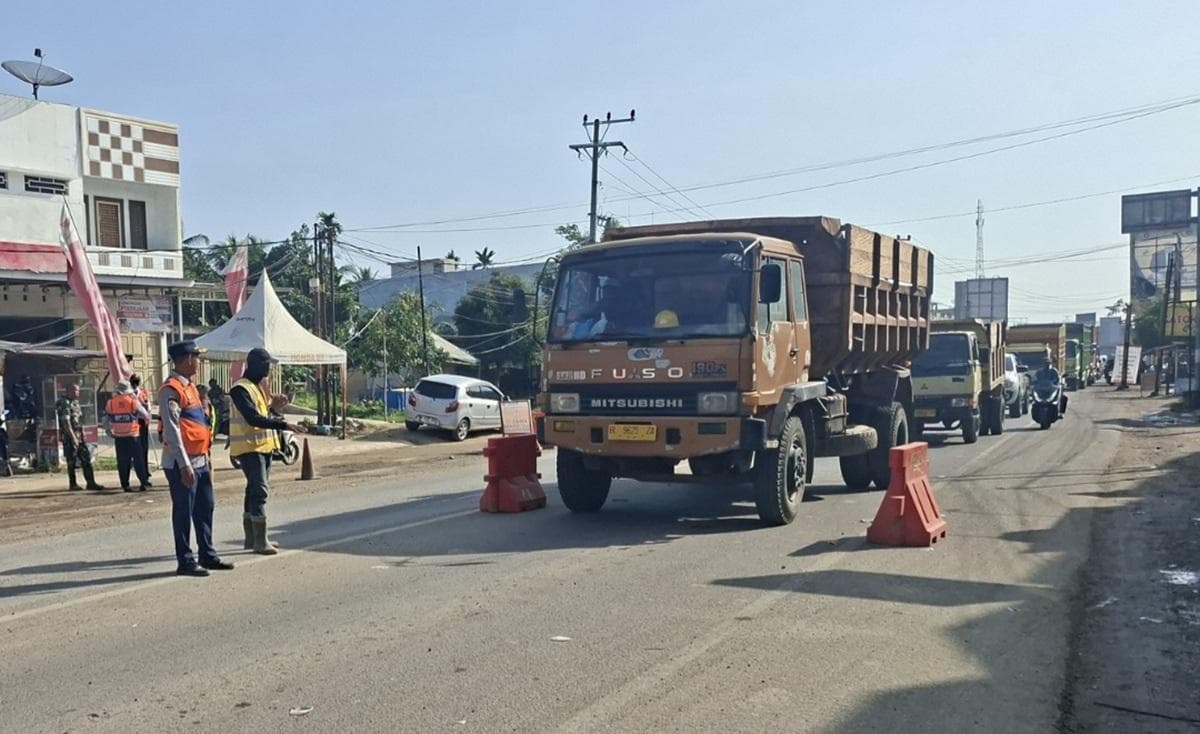 Truk Berat Dibatasi di Jembatan Kutablang Bireuen untuk Cegah Kerusakan