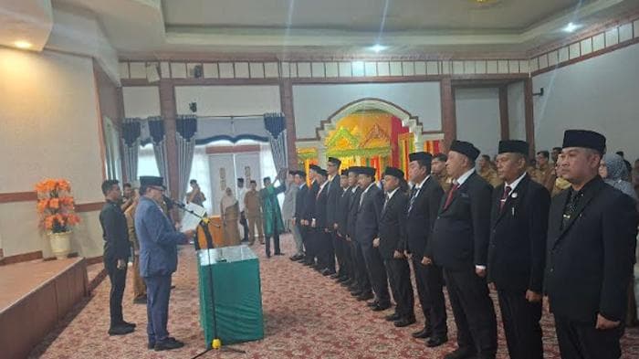 Bupati Nagan Raya Lantik 13 Kepala Dinas, Fokus pada Pelayanan Masyarakat