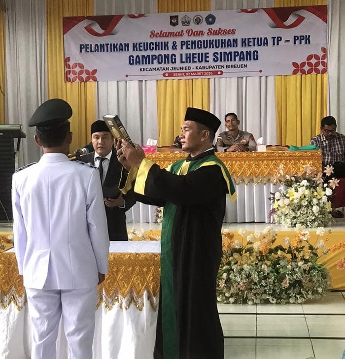 Abdul Wahab Dilantik Jadi Keuchik Lheue Simpang Jeunieb untuk Periode 2026-2032