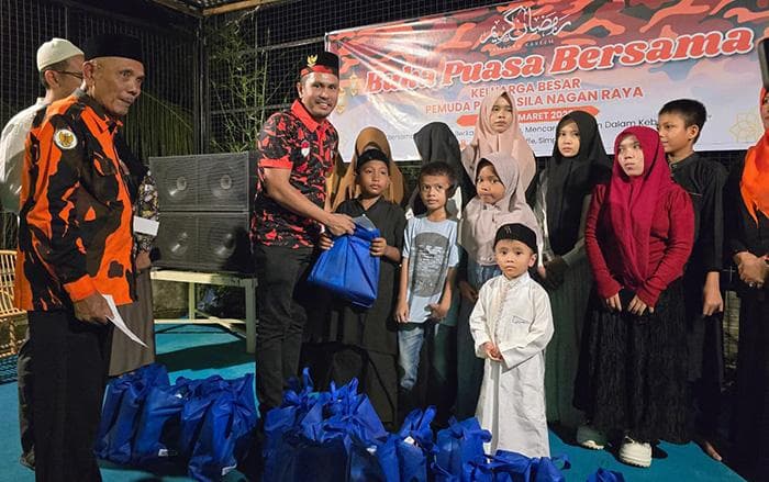Pemuda Pancasila Nagan Raya Santuni Anak Yatim dan Bagikan Takjil di Bulan Ramadan