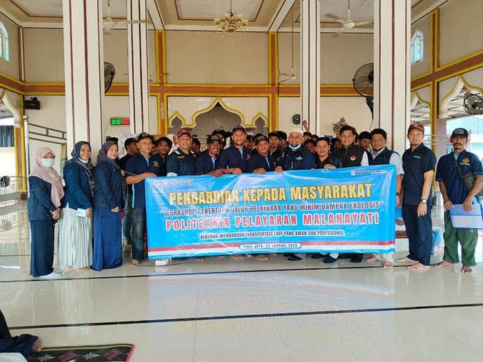 Politeknik Malahayati Bantu Warga Pidie Jaya Pasca Banjir, Berikan Sembako dan Kesehatan